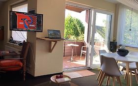 Helles Apartment mit Balkon in ruhiger Lage